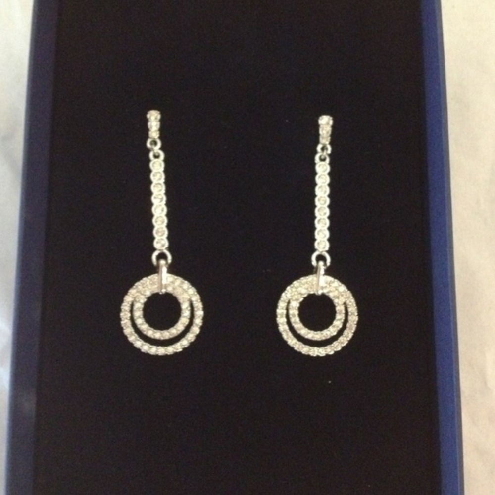 NWT Swarovski crystal earring